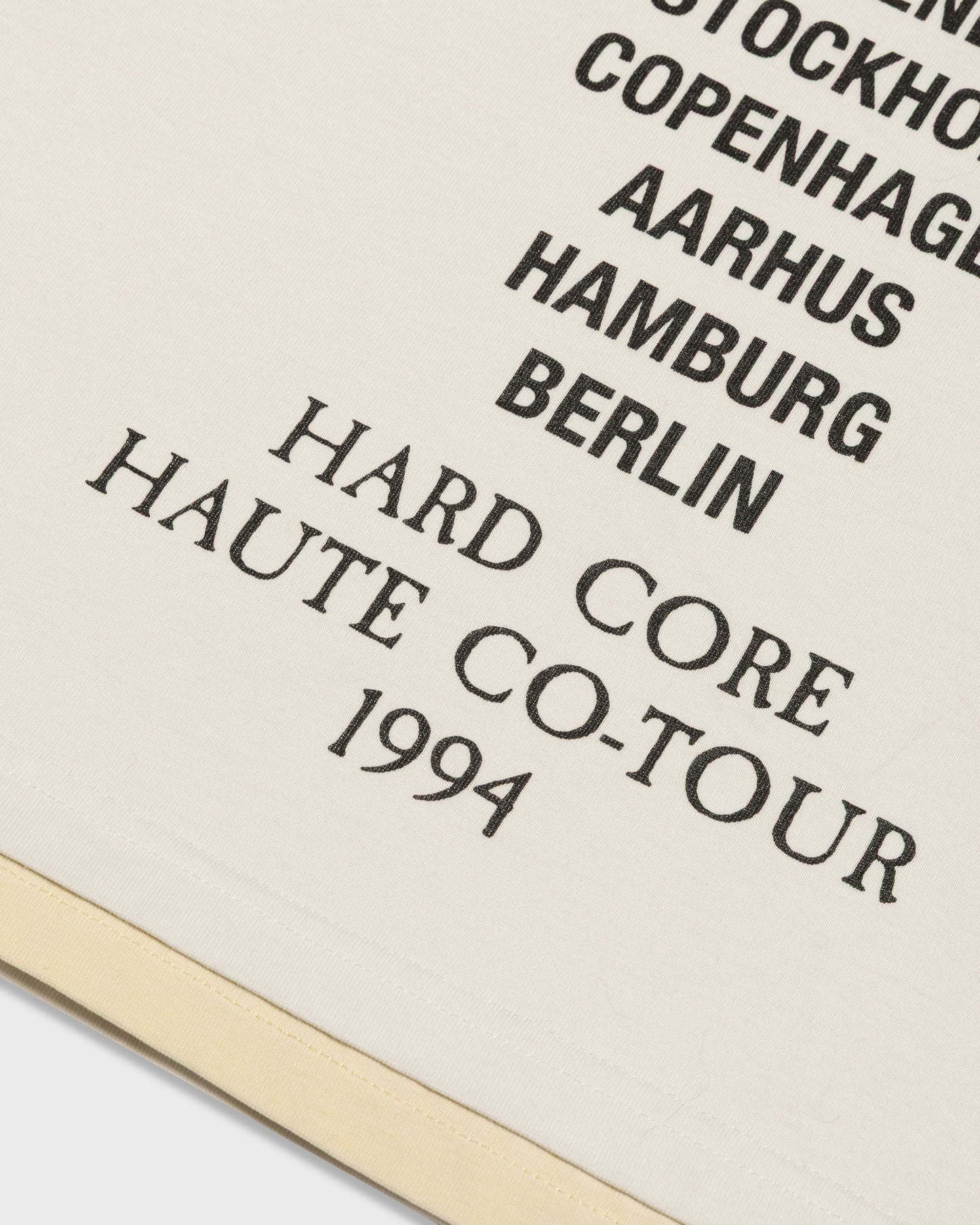 DESTROYED BIMBO T-SHIRT (WHITE)