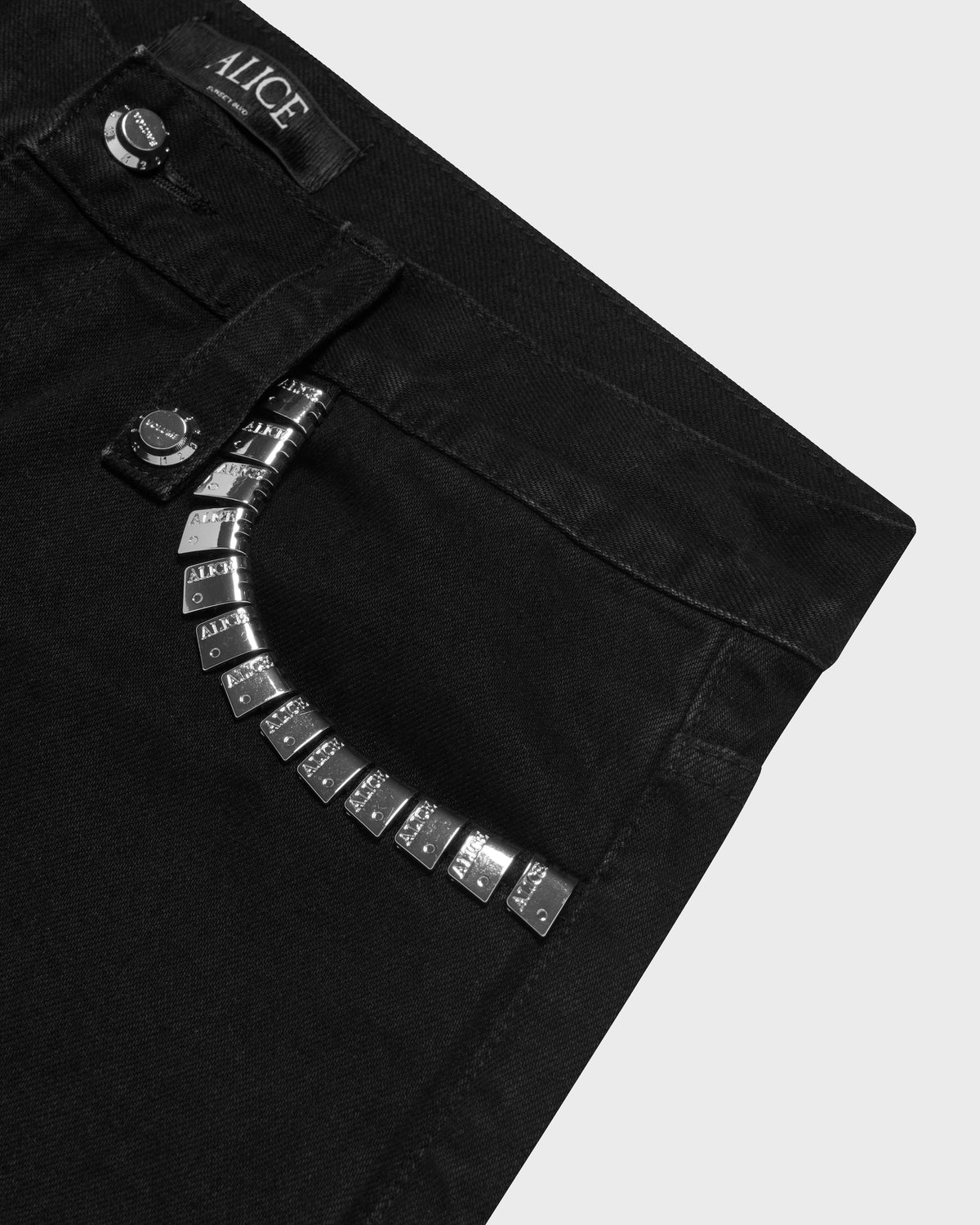 THUG CLUB TOUR JEANS (JET BLACK)