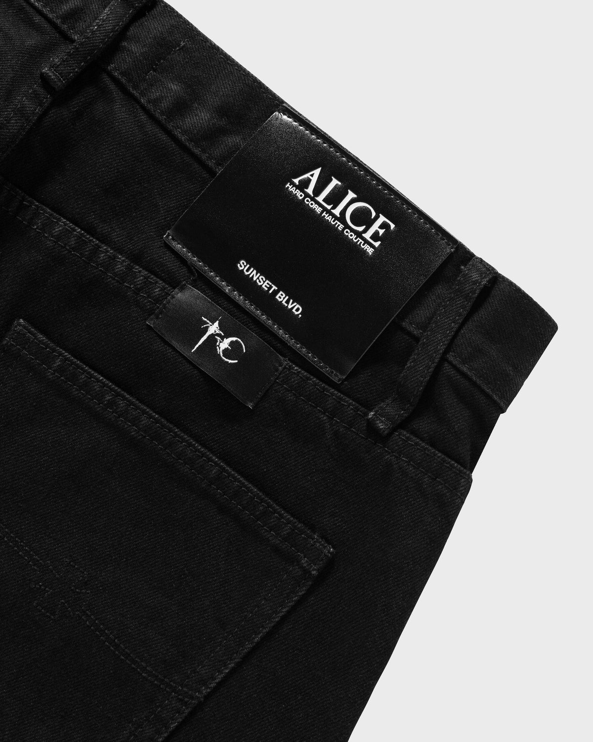 THUG CLUB TOUR JEANS (JET BLACK)